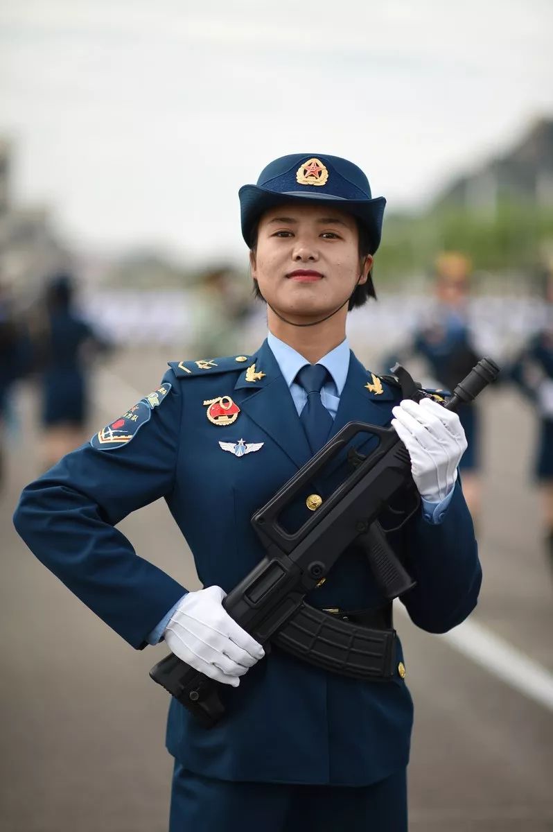 中国女兵武警图片大全,展现力量与荣耀,中国女兵武警图片展示,力量与荣耀的辉煌时刻