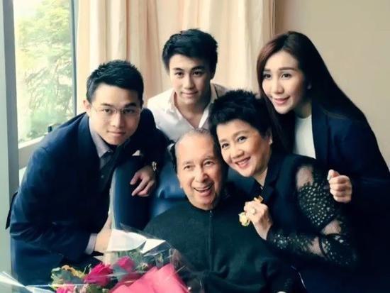 新澳门精准四肖期期准，探索与解析，澳门精准四肖期期探索与解析指南