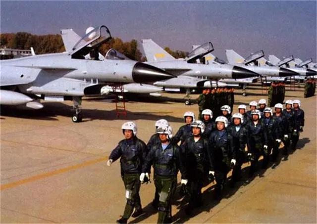 中国空军,成立时间及其深远内容,中国空军成立历程及其深远影响