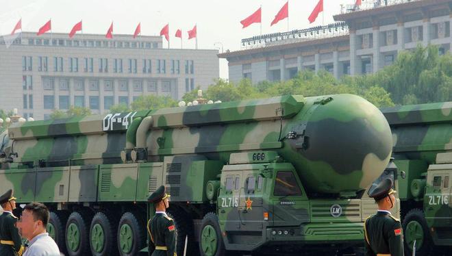 东风导弹家族中的佼佼者，东风-41导弹及其长度揭秘，东风-41导弹，东风导弹家族的翘楚及长度揭秘