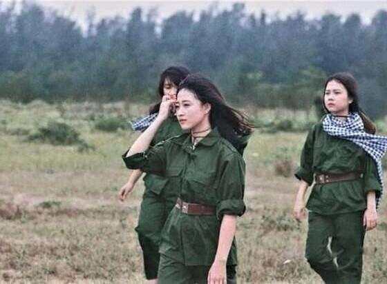 中国女兵在越南，一段跨越国界的英勇故事（三级完整版），中国女兵在越南，跨国界英勇传奇（完整版）