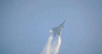 歼-10战斗机与俄罗斯的深厚渊源，歼-10战斗机与俄罗斯的渊源揭秘