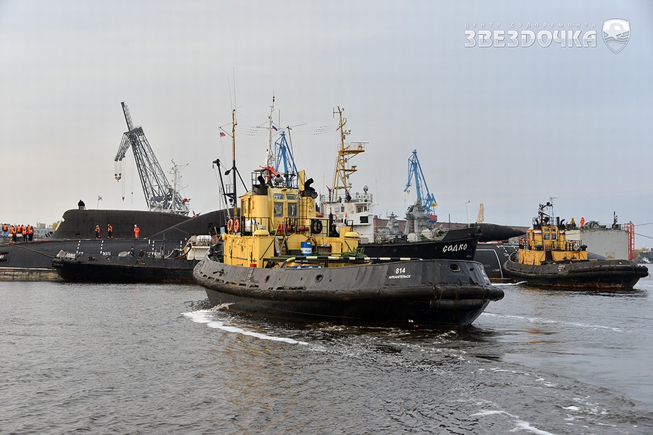 半潜船，沉浮之间，货物的巧妙装载，半潜船，货物巧妙装载于沉浮之间