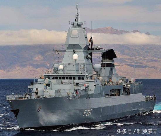 揭秘中国海军的骄傲，171导弹护卫舰发射导弹的瞬间，中国海军骄傲，揭秘导弹护卫舰发射瞬间，震撼瞬间！