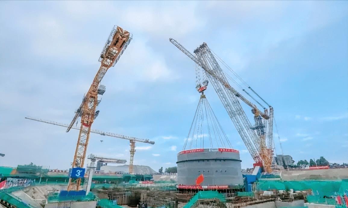 国产航母面临的问题与挑战，国产航母面临问题与挑战解析