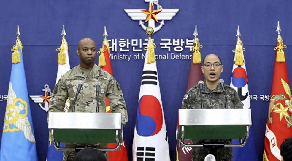 岛内热议解放军围岛军演,台湾局势的新焦点,解放军围岛军演引发岛内热议,台湾局势焦点聚焦