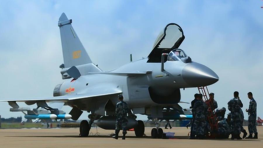 歼-10战斗机的作用，空中力量的重要支柱，歼-10战斗机，空中力量的重要支柱