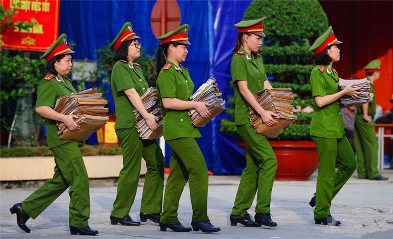 中国女兵在越南女子监狱，友谊与勇气的交织，中国女兵在越南女子监狱，友谊与勇气的光辉
