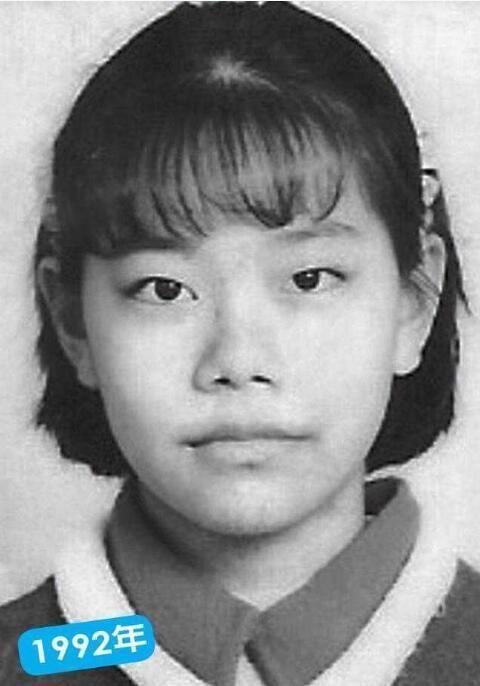 歼-15战斗机于4月18日飞临台湾上空，捍卫国家主权与领土完整的坚定决心，歼-15战斗机捍卫台湾上空，坚定维护国家主权领土完整