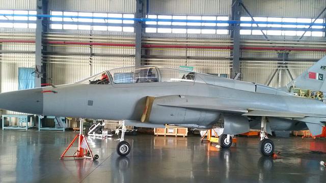 枭龙01号原型机,探索中国航空工业的里程碑,枭龙01号原型机,中国航空工业发展的里程碑