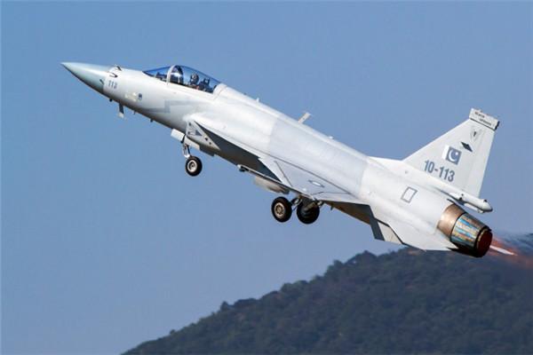 枭龙01号原型机,探索中国航空工业的里程碑,枭龙01号原型机,中国航空工业发展的里程碑