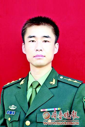 二炮部队军装，历史、特点与现代意义，二炮部队军装，历史沿革、特点与现代意义探究