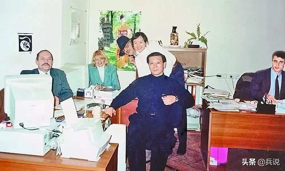 瓦良格号导弹巡洋舰的舷号，力量与荣耀的象征，瓦良格号导弹巡洋舰，力量与荣耀的象征——揭秘其舷号传奇