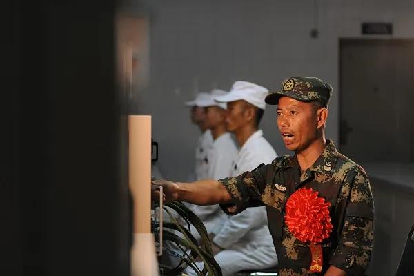 八一勋章的价值与意义，超越金钱的衡量，八一勋章，超越金钱衡量，彰显价值与荣耀的象征