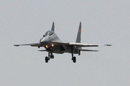 歼-10与空空导弹，中国空中力量的锐利之箭，歼-10与空空导弹，中国空中力量的尖端利器