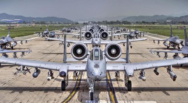 A-10攻击机，外观与性能并重，A-10攻击机，外观与性能的完美结合