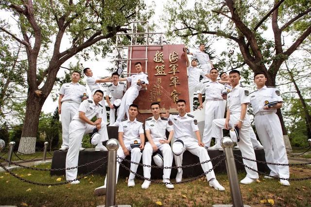 大连舰艇学院毕业军衔，荣誉与未来的象征，大连舰艇学院毕业军衔，荣誉的象征与未来的展望