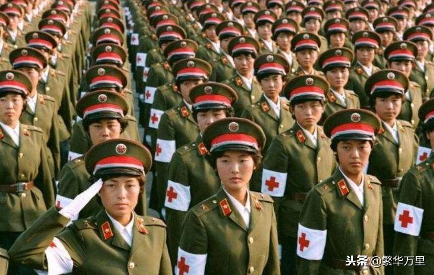 火箭军军装的颜色,荣耀与力量的象征,火箭军军装,荣耀与力量的象征