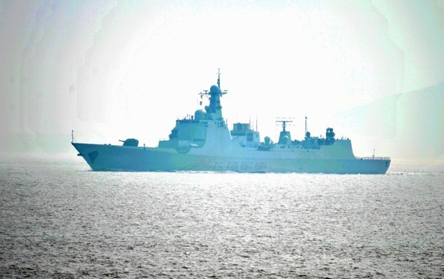 揭秘中国海军的中华神盾——052C型导弹驱逐舰,揭秘中国海军的利器,052C型中华神盾导弹驱逐舰