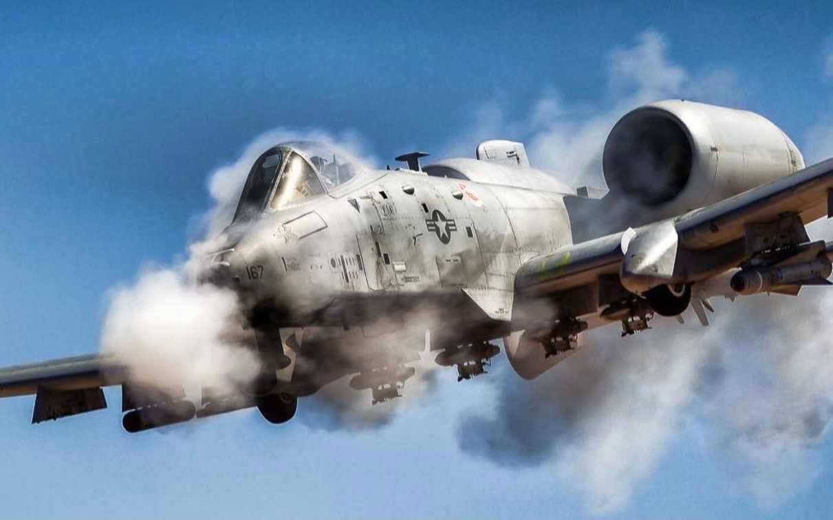 A-10攻击机的作战能力,强大的战斗力量与卓越的任务执行力,A-10攻击机的强悍战斗能力与卓越任务执行力解析