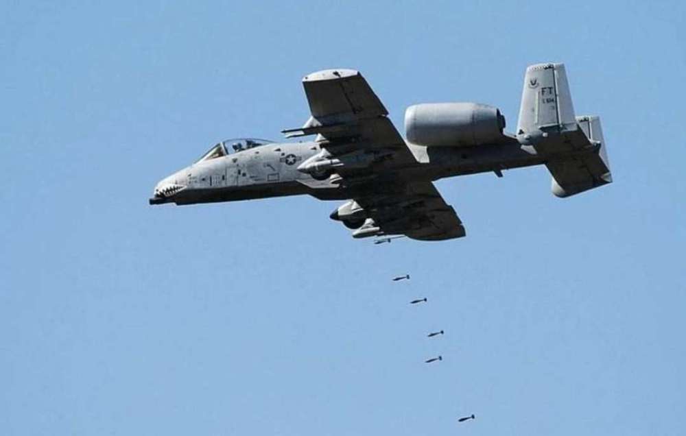 A-10攻击机的作战能力,强大的战斗力量与卓越的任务执行力,A-10攻击机的强悍战斗能力与卓越任务执行力解析