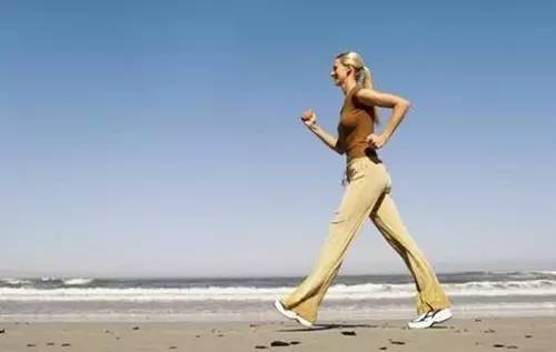 长期步行简直太可怕——揭示步行背后的挑战与应对之道，长期步行挑战揭秘，如何应对步行背后的挑战？