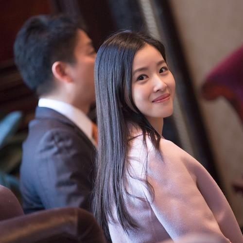 邓超电视剧甜蜜蜜，演技与情感的完美融合，邓超在电视剧甜蜜蜜中的演技与情感的完美呈现