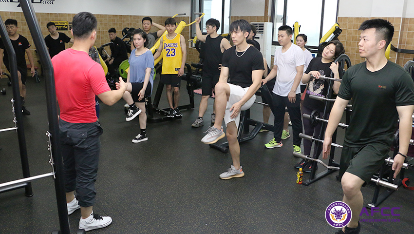 宁波健身教练培训学校,塑造专业教练的摇篮,宁波健身教练培训学校,培育专业教练的摇篮