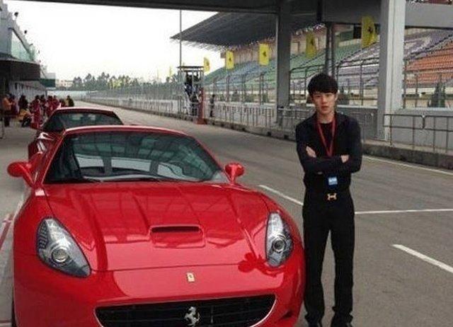 豪华游艇之旅,探寻价值百万的豪华游艇及其图片展示,豪华游艇之旅探秘,价值百万巨轮及其惊艳图片展示