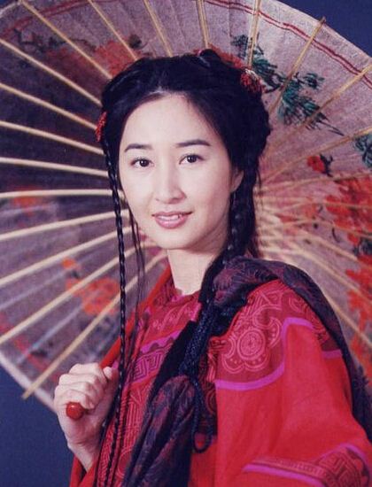 关咏荷家境,培养气质与才华的土壤,关咏荷家庭背景,培育气质与才华的摇篮