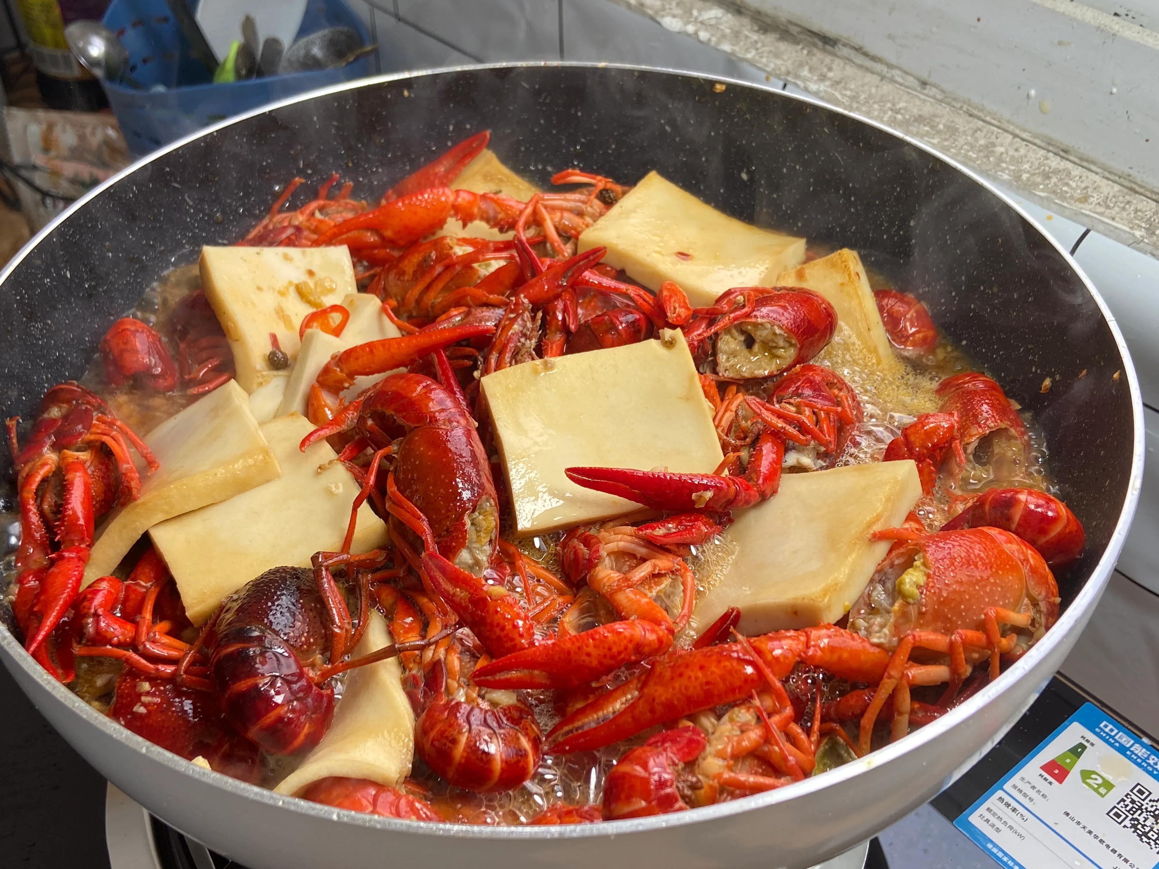最正宗麻辣小龙虾的做法,最正宗麻辣小龙虾制作教程