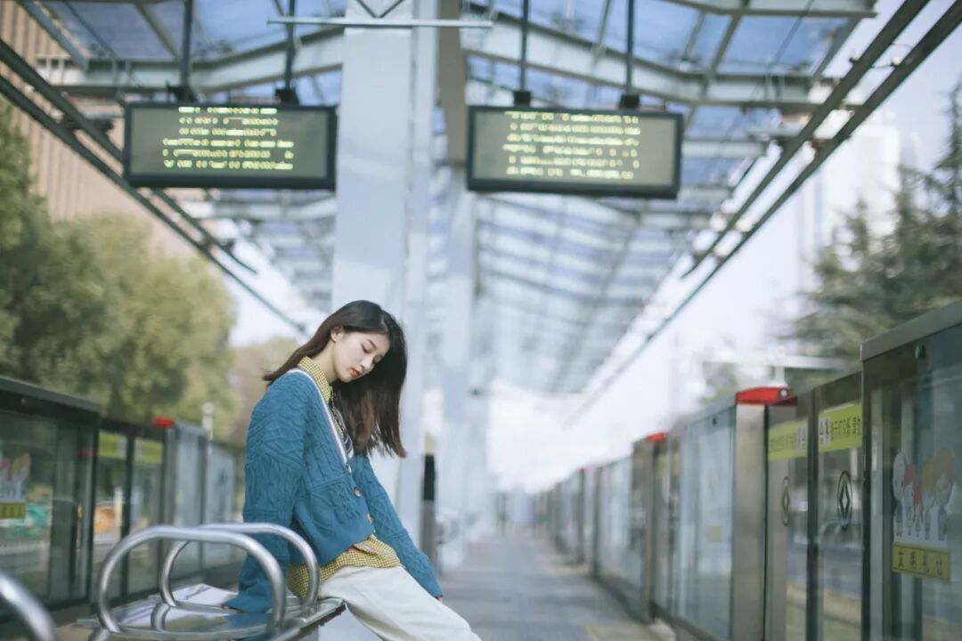 下一站,人生的转折与希望,下一站,人生的转折,希望的曙光