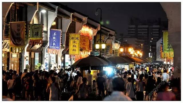 杭州必去的三条街夜市——夜生活的繁华脉搏,杭州三大夜市街,繁华夜生活的脉搏之旅