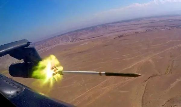 中国战机歼-16图片,展现空中力量的独特魅力,中国战机歼-16展现空中力量的独特魅力图片欣赏