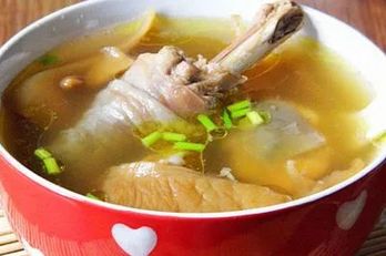 如何炖鸡汤好喝又营养——鸡汤的烹饪艺术,鸡汤烹饪艺术,如何炖制美味营养鸡汤