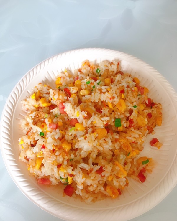 火腿玉米蛋炒饭,一道美味家常炒饭的独特魅力,火腿玉米蛋炒饭,家常美食的独特魅力