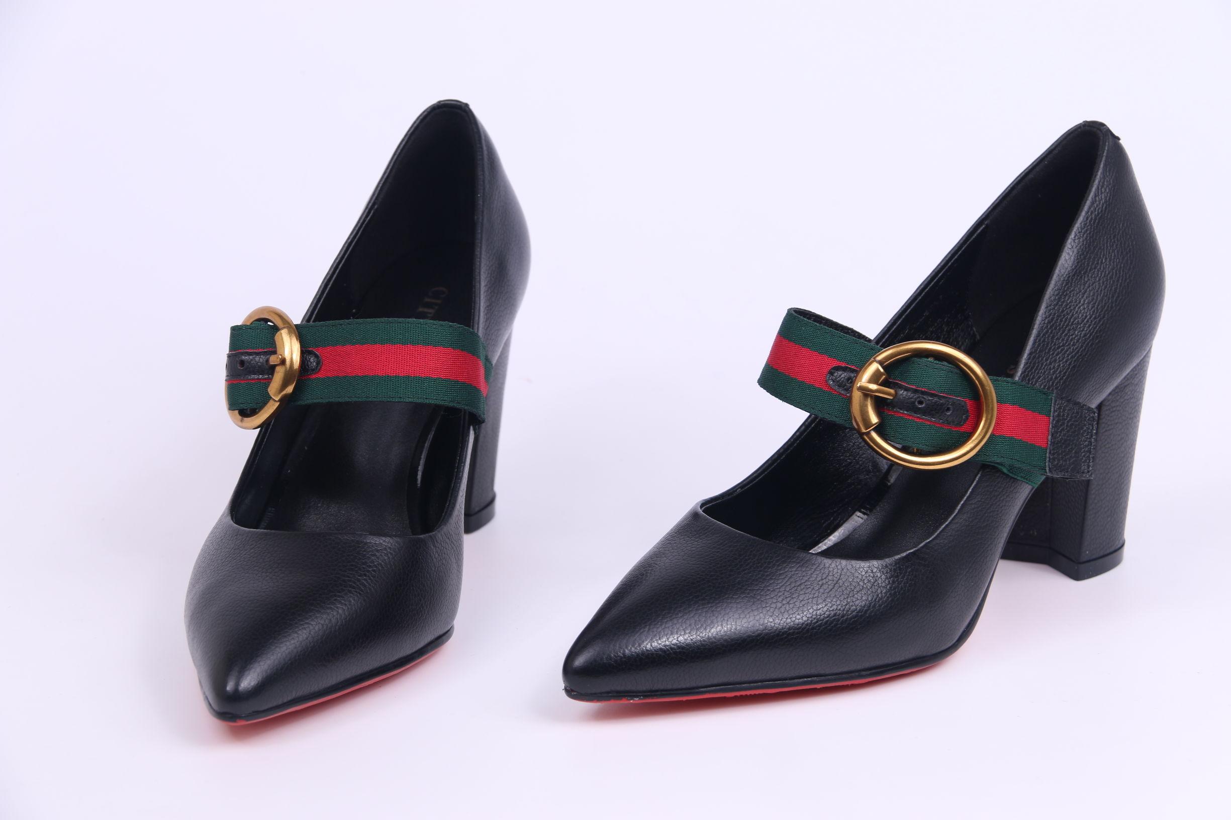 都市情人女鞋的价格策略与市场定位，都市情人女鞋，价格策略与市场定位研究