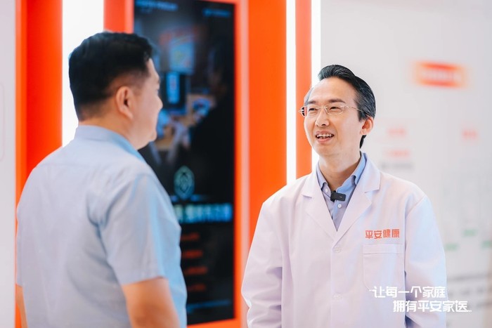 张恒医生，医术精湛，医德高尚的医学典范，张恒医生，医术与医德并重的医学典范