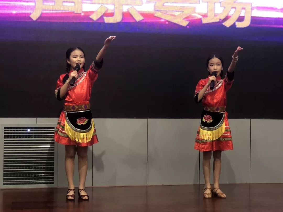 小学生最火舞蹈,活力四溢的律动之美,小学生最火舞蹈,活力律动的魅力四溢